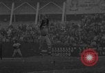 Image joueur de baseball Billy Rohr pitching contre Yankees New York City USA, 1967, de la seconde 6 séquences d'archives historiques vidéo 65675073299