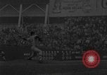 Image joueur de baseball Billy Rohr pitching contre Yankees New York City USA, 1967, de la seconde 7 séquences d'archives historiques vidéo 65675073299