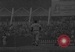 Image joueur de baseball Billy Rohr pitching contre Yankees New York City USA, 1967, de la seconde 18 séquences d'archives historiques vidéo 65675073299