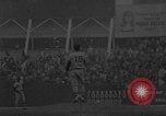 Image joueur de baseball Billy Rohr pitching contre Yankees New York City USA, 1967, de la seconde 19 séquences d'archives historiques vidéo 65675073299