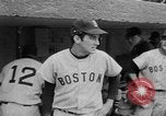 Image joueur de baseball Billy Rohr pitching contre Yankees New York City USA, 1967, de la seconde 35 séquences d'archives historiques vidéo 65675073299