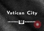 Image Hubert H Humphrey Cité du Vatican à Rome Italie, 1967, de la seconde 1 séquences d'archives historiques vidéo 65675073303