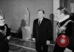 Image Hubert H Humphrey Cité du Vatican à Rome Italie, 1967, de la seconde 4 séquences d'archives historiques vidéo 65675073303