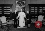 Image Hubert H Humphrey Cité du Vatican à Rome Italie, 1967, de la seconde 11 séquences d'archives historiques vidéo 65675073303