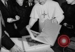Image Hubert H Humphrey Cité du Vatican à Rome Italie, 1967, de la seconde 26 séquences d'archives historiques vidéo 65675073303