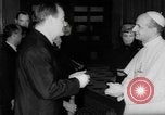 Image Hubert H Humphrey Cité du Vatican à Rome Italie, 1967, de la seconde 45 séquences d'archives historiques vidéo 65675073303