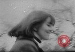 Image Les hippies danser à l'être-dans Seattle Washington USA, 1967, de la seconde 20 séquences d'archives historiques vidéo 65675073308