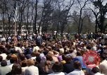 Immagine di La Giornata della Terra Washington DC USA, 1970, secondo 29 filmato di repertorio 65675073313
