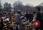 Immagine di La Giornata della Terra Washington DC USA, 1970, secondo 46 filmato di repertorio 65675073313