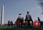 Immagine di La Giornata della Terra Washington DC USA, 1970, secondo 17 filmato di repertorio 65675073314