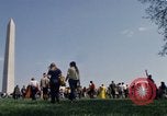 Immagine di La Giornata della Terra Washington DC USA, 1970, secondo 24 filmato di repertorio 65675073314