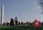 Immagine di La Giornata della Terra Washington DC USA, 1970, secondo 25 filmato di repertorio 65675073314