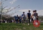 Immagine di La Giornata della Terra Washington DC USA, 1970, secondo 36 filmato di repertorio 65675073314