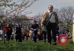 Immagine di La Giornata della Terra Washington DC USA, 1970, secondo 59 filmato di repertorio 65675073314