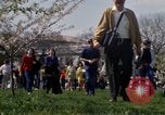 Immagine di La Giornata della Terra Washington DC USA, 1970, secondo 60 filmato di repertorio 65675073314
