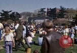 Immagine di La Giornata della Terra Washington DC USA, 1970, secondo 41 filmato di repertorio 65675073315