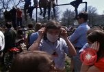 Immagine di La Giornata della Terra Washington DC USA, 1970, secondo 21 filmato di repertorio 65675073321