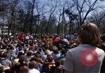 Immagine di La Giornata della Terra Washington DC USA, 1970, secondo 24 filmato di repertorio 65675073321