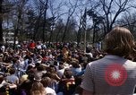 Immagine di La Giornata della Terra Washington DC USA, 1970, secondo 28 filmato di repertorio 65675073321