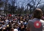Immagine di La Giornata della Terra Washington DC USA, 1970, secondo 31 filmato di repertorio 65675073321