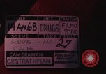 Immagine di Amore in Los Angeles County California USA, 1968, secondo 4 filmato di repertorio 65675073324
