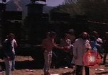 Immagine di Hippies danze ad un amore in Los Angeles County California USA, 1968, secondo 14 filmato di repertorio 65675073325