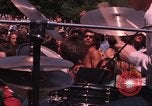 Immagine di Hippies danze ad un amore in Los Angeles County California USA, 1968, secondo 36 filmato di repertorio 65675073325