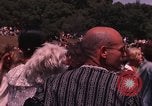 Immagine di Hippies danze ad un amore in Los Angeles County California USA, 1968, secondo 55 filmato di repertorio 65675073325