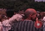 Immagine di Hippies danze ad un amore in Los Angeles County California USA, 1968, secondo 57 filmato di repertorio 65675073325