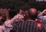 Immagine di Hippies danze ad un amore in Los Angeles County California USA, 1968, secondo 58 filmato di repertorio 65675073325