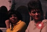 Standbild amerikanischen Studenten Los Angeles California USA, 1968, aus Sekunde 8 historischem Filmmaterial Videoclip 65675073330