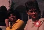 Standbild amerikanischen Studenten Los Angeles California USA, 1968, aus Sekunde 9 historischem Filmmaterial Videoclip 65675073330