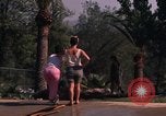 Standbild amerikanischen Studenten Los Angeles California USA, 1968, aus Sekunde 34 historischem Filmmaterial Videoclip 65675073330