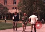 Immagine di Gli studenti americani Los Angeles California USA, 1968, secondo 34 filmato di repertorio 65675073331