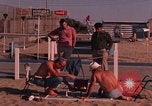 Standbild Studenten Los Angeles California USA, 1968, aus Sekunde 6 historischem Filmmaterial Videoclip 65675073332