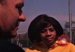Standbild Studenten Los Angeles California USA, 1968, aus Sekunde 32 historischem Filmmaterial Videoclip 65675073332