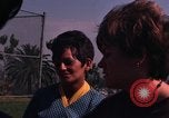 Standbild Studenten Los Angeles California USA, 1968, aus Sekunde 53 historischem Filmmaterial Videoclip 65675073332