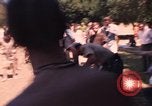 Immagine di Il popolo americano Los Angeles County California USA, 1968, secondo 49 filmato di repertorio 65675073334