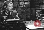 Image La sécurité de la transmission radio Hollywood Los Angeles California USA, 1943, de la seconde 26 séquences d'archives historiques vidéo 65675073343