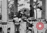 Standbild amerikanische Soldaten Baguio philippinischen Inseln, 1945, aus Sekunde 24 historischem Filmmaterial Videoclip 65675073350