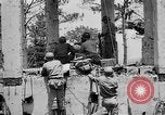 Standbild amerikanische Soldaten Baguio philippinischen Inseln, 1945, aus Sekunde 28 historischem Filmmaterial Videoclip 65675073350