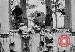 Standbild amerikanische Soldaten Baguio philippinischen Inseln, 1945, aus Sekunde 33 historischem Filmmaterial Videoclip 65675073350