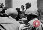 Standbild amerikanische Soldaten Baguio philippinischen Inseln, 1945, aus Sekunde 40 historischem Filmmaterial Videoclip 65675073350
