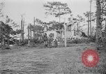 Standbild amerikanische Soldaten Baguio philippinischen Inseln, 1945, aus Sekunde 48 historischem Filmmaterial Videoclip 65675073350