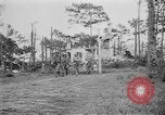 Standbild amerikanische Soldaten Baguio philippinischen Inseln, 1945, aus Sekunde 50 historischem Filmmaterial Videoclip 65675073350