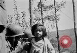 Standbild philippinischen Soldaten Baguio philippinischen Inseln, 1945, aus Sekunde 32 historischem Filmmaterial Videoclip 65675073351