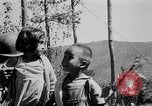 Standbild philippinischen Soldaten Baguio philippinischen Inseln, 1945, aus Sekunde 37 historischem Filmmaterial Videoclip 65675073351