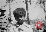 Standbild philippinischen Soldaten Baguio philippinischen Inseln, 1945, aus Sekunde 56 historischem Filmmaterial Videoclip 65675073351