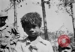 Standbild philippinischen Soldaten Baguio philippinischen Inseln, 1945, aus Sekunde 57 historischem Filmmaterial Videoclip 65675073351