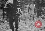 Standbild amerikanische Soldaten Baguio philippinischen Inseln, 1945, aus Sekunde 61 historischem Filmmaterial Videoclip 65675073352
